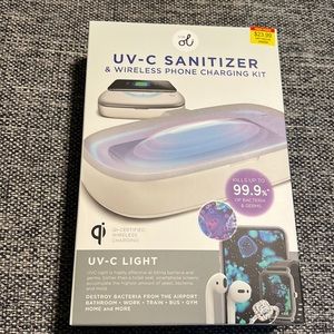 NWT UV-C Sanitizer & Wireless Phone Charging Kit